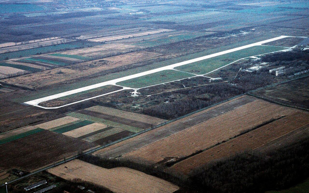 Hévíz-Balaton Airport (SOB) airport terminal