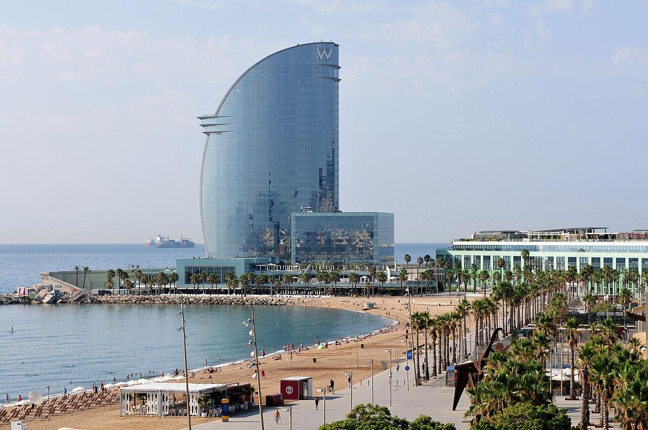 Piscolabis restaurant and open-air terrace airside at Barcelona El Prat Airport T1