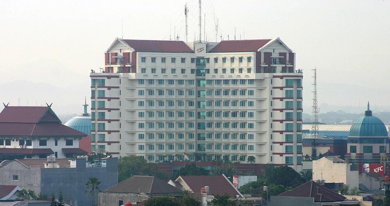 Sultan Hasanuddin International Airport (UPG) airport terminal